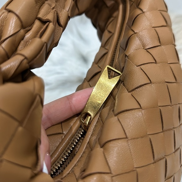 ❌SOLD❌ Bottega Veneta Mini Jodie Caramel - Picture 6 of 9